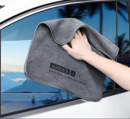 DryMaster Pro™ | Premium Microfiber Drying Towel